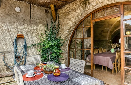 Llampaies House | Country House 'Cal Secretari' with Shared Pool, Private Terrace and Wi-Fi