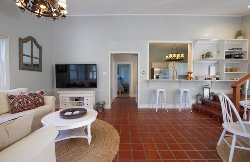 Healdsburg House | Country chic cottage and connected water tower next to Jordan winery