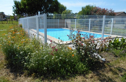 Landorthe House | Country cottage at the foot of the Pyrenees with swimming pool