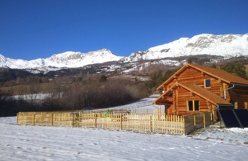 Chorges Ski Chalet | Country Cottage/Gite - CHORGES