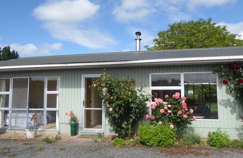 Greytown Other | Country cottage on edge of Greytown