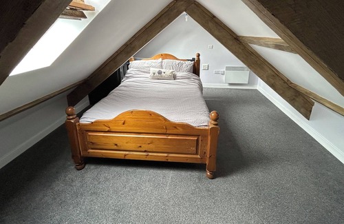 Llangeler Cottage | Country Cottage with Large Garden