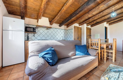 Penarroya de Tastavins House | Country House 'La Sala' with Mountain View, Shared Pool and Wi-Fi