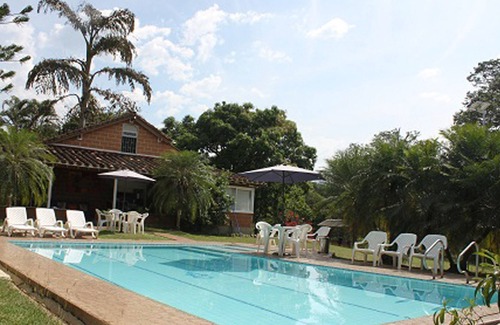 San Jeronimo House | Country estate with a pool, a view of the mountains, and green areas