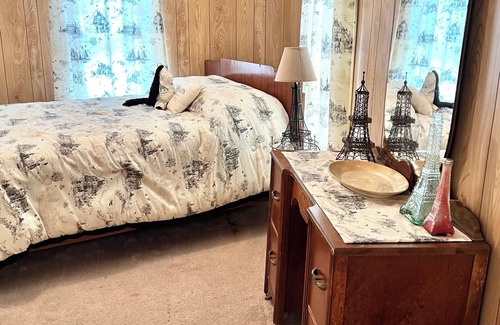 Thomas Other | Country Farmhouse, family friendly, beautiful views, gorgeous sunsets