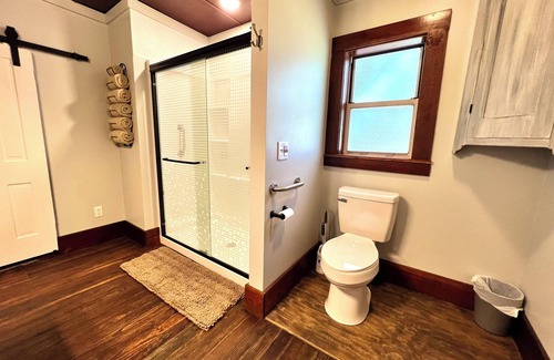 Thomas Other | Country Farmhouse, family friendly, beautiful views, gorgeous sunsets