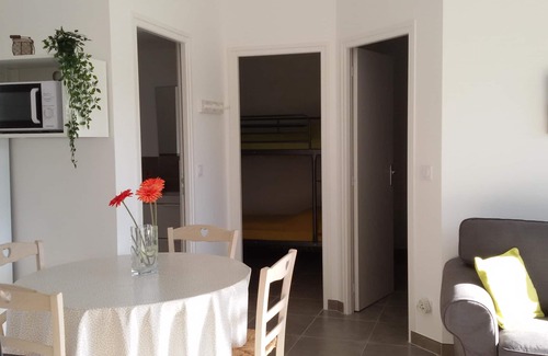 Saint-Georges-d'Oleron House | Country stone house 10 minutes by bike from the great beaches of Oléron