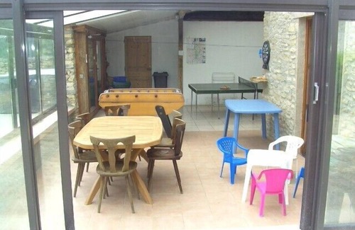 Fosse House | Country gite with large garden, summer heated pool and Jacuzzi