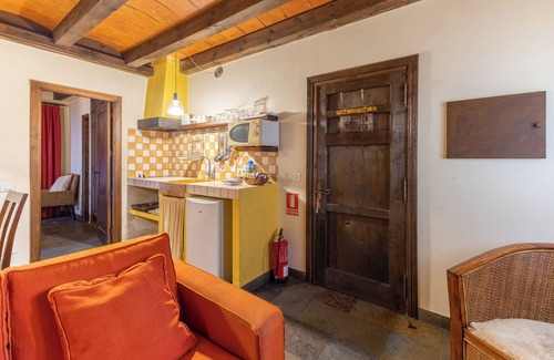 Braojos House | Country House 'Alojamiento Andromeda' with Mountain View and Wi-Fi