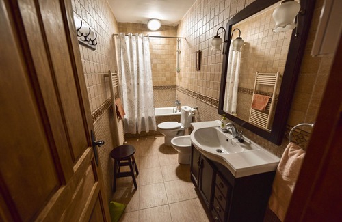 San Bartolome de Tormes Cottage | Country house very cozy. Excellent views of Gredos.