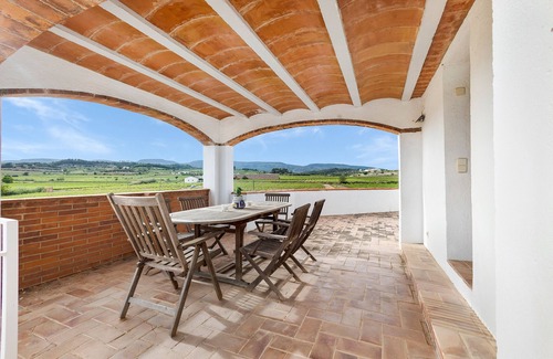 San Martin Sarroca Villa | Country House 'Cal Eloi Janet' with Mountain View, Private Pool and Wi-Fi