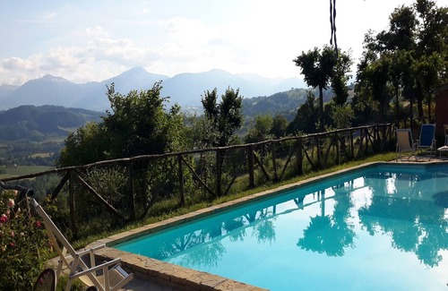 Monte San Martino House | Country House in Monte San Martino with Pool