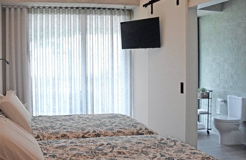 Vitorino dos Piaes Bed & Breakfast | Country house, a cozy and family atmosphere, calm and with a covered heated pool