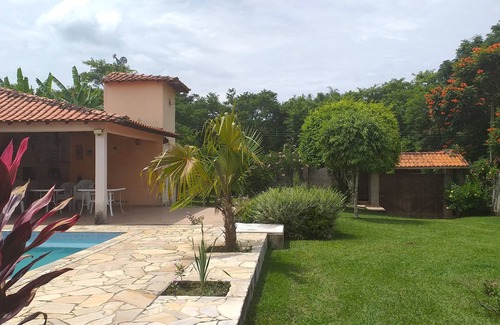 Santa Branca Cottage | Country house, barbecue, swimming pool, waterfall and 6 km from Guararema