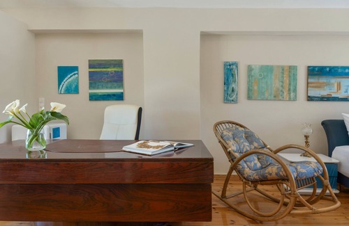 Spata-Artemida Villa | Country House 'Beach Family House In Artemida' with Sea View, Wi-Fi and Air Conditioning