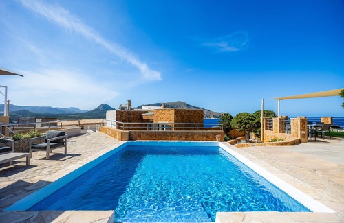 Cala Agulla Villa | Country House 'Can Eolo' with Sea View, Wi-Fi and Air Conditioning