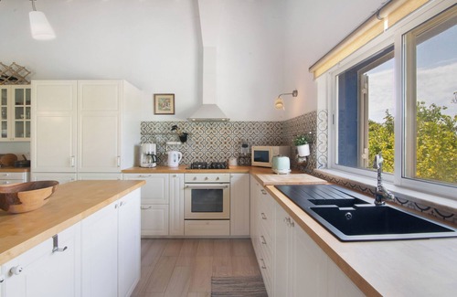 Tavira Villa | Country House 'Casa Da Eira - Quinta Do Mestre' with Private Terrace, Wi-Fi and Air Conditioning