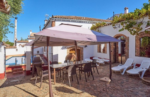 Fuente Obejuna House | Country House 'Casa Rural Con Encanto El Coronel' with Mountain View, Private Pool and Wi-Fi