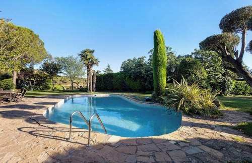 El Bruc House | Country House 'Casa Romaní' with Mountain View, Shared Pool and Wi-Fi