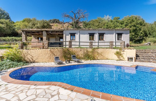 La Taha House | Country House 'Cortijo Jiménez' with Mountain View, Private Pool and Wi-Fi