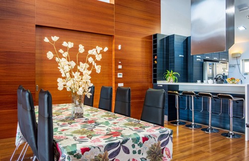 Guisando House | Country House 'Entregredos' with Mountain View, Wi-Fi and Air Conditioning