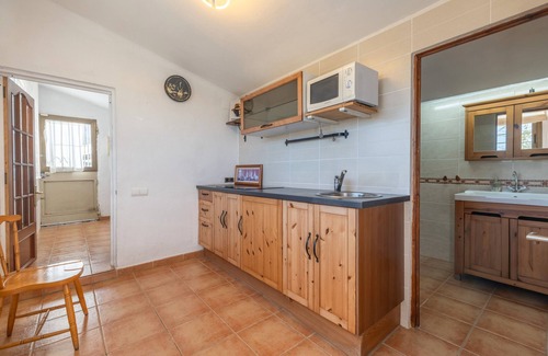 La Selva del Camp Villa | Country House 'El Pi De La Selva' with Private Pool, Private Terrace and Wi-Fi