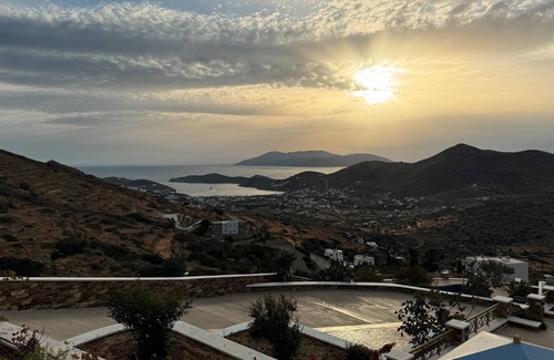 Ios Villa | Country House 'Hope - Ios' with Sea View, Wi-Fi and Air Conditioning