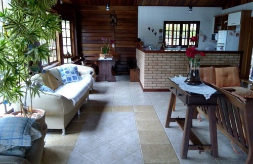 Mairinque Cottage | Country house in gated community Porta do Sol!