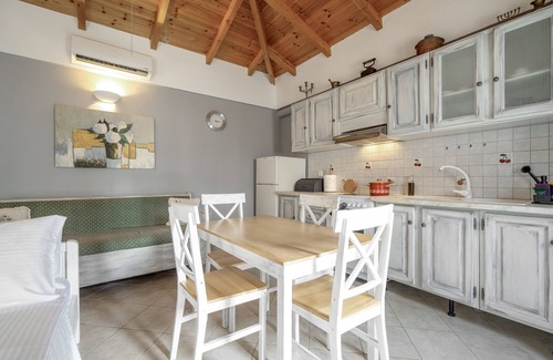 Kilada House | Country House 'Koilada Family House 2' with Sea View, Wi-Fi and Air Conditioning