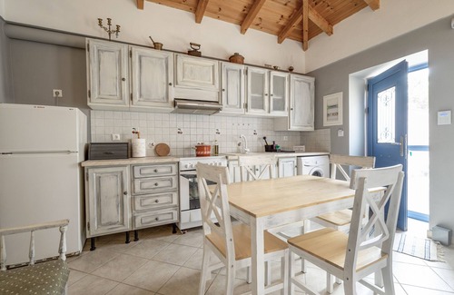 Kilada House | Country House 'Koilada Family House 2' with Sea View, Wi-Fi and Air Conditioning