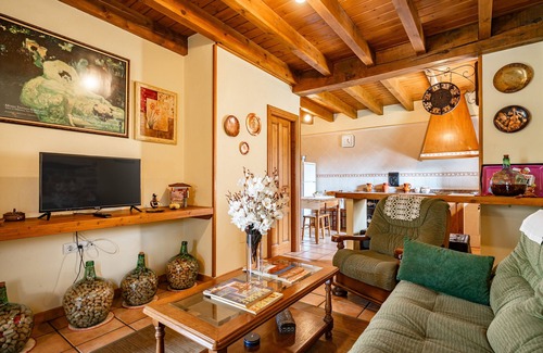 Penamellera Baja House | Country House 'Mesilda' with Mountain View, Private Terrace and Balcony