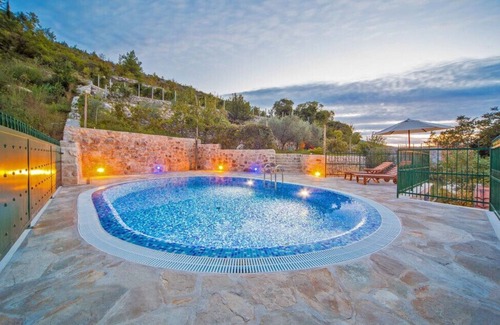 Oslje Villa | Country house Ošlje by Villas Guide