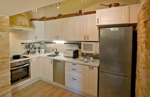 Silves House | Country House 'Perfect To Relax' with Private Terrace, Wi-Fi and Air Conditioning