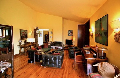 Freixieiro de Soutelo House | Country house with garden and swimming pool near Caminha