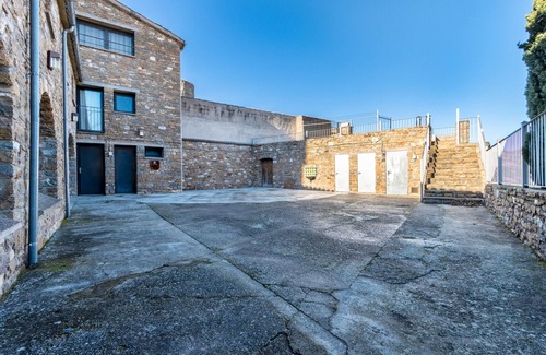 Claverol House | Country House 'Rectoria De Claverol' with Mountain View, Private Terrace and Wi-Fi