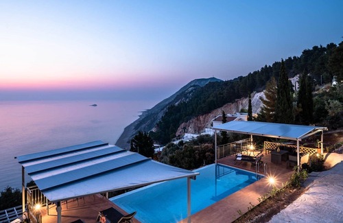 Evgiros Villa | Country House 'Sea View 2' with Sea View, Wi-Fi and Air Conditioning