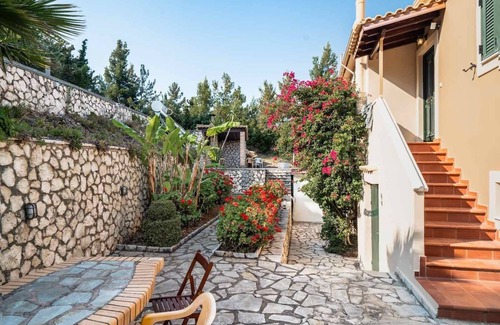 Evgiros Villa | Country House 'Sea View 2' with Sea View, Wi-Fi and Air Conditioning