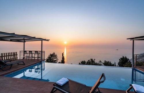 Evgiros Villa | Country House 'Sea View 1' with Sea View, Wi-Fi and Air Conditioning