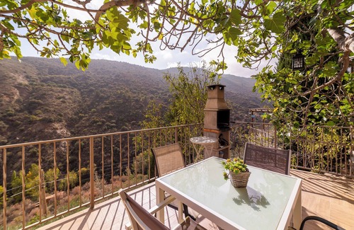 Laroya House | Country House 'Tenguerengue' with Mountain View, Wi-Fi and Air Conditioning