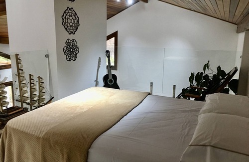 Jaguariaiva Cottage | Country house with heated pool overlooking the river