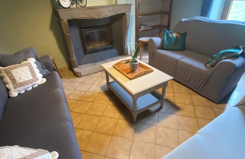 Genouillac House | Country house with enclosed grounds. Pets welcome!