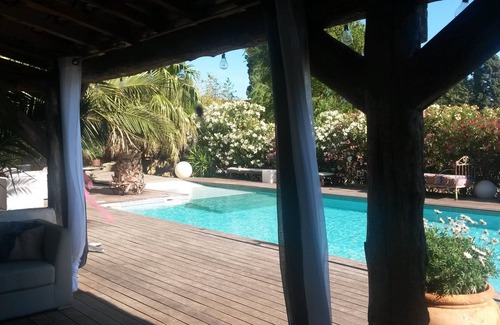 Ouveillan House | Country house with pool for 8 people in a natural setting