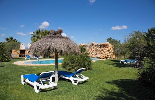 Muro House | Country house with swimming pool and A/C in quiet area
