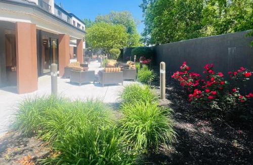 Columbus Hotel | Country Inn & Suites by Radisson, Columbus-Edinburgh