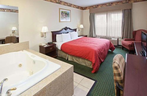 Elkhart Hotel | Country Inn & Suites by Radisson, Elkhart North, IN