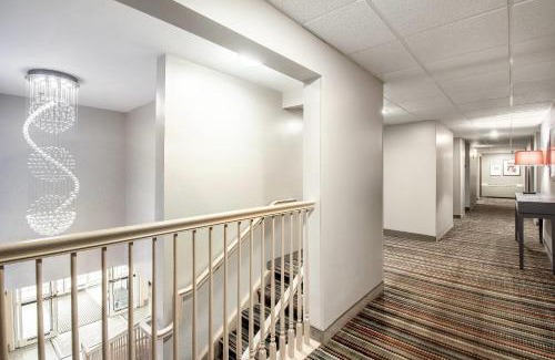 Chambersburg Hotel | Country Inn & Suites by Radisson, Chambersburg, PA