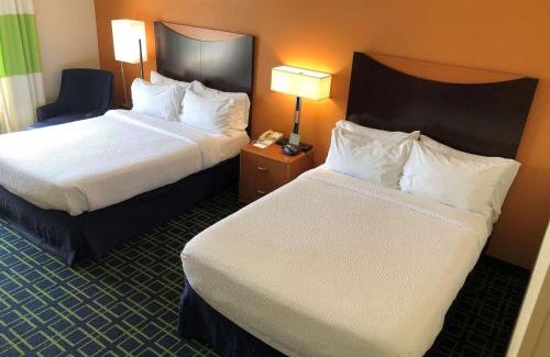 Cape Fear Hotel | Country Inn & Suites by Radisson, Fayetteville I-95, NC