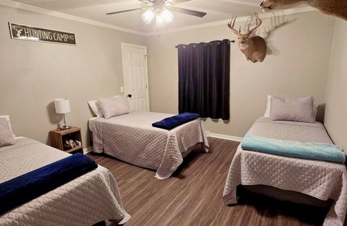 Coffey County House | Country living with ample space less than 5 minutes from Burlington
