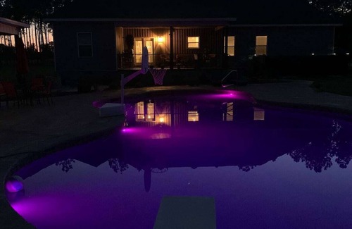 Cochran Cottage | Country Pool House Cottage