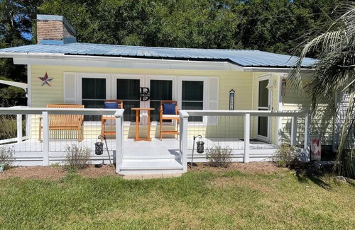 Monticello House | Country Pool House-Perfect for families, private